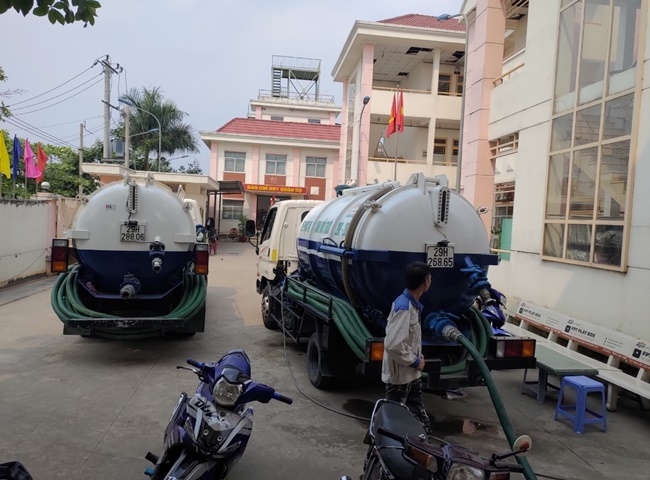 R&uacute;t hầm cầu quận Ph&uacute; Nhuận gi&aacute; rẻ bất ngờ